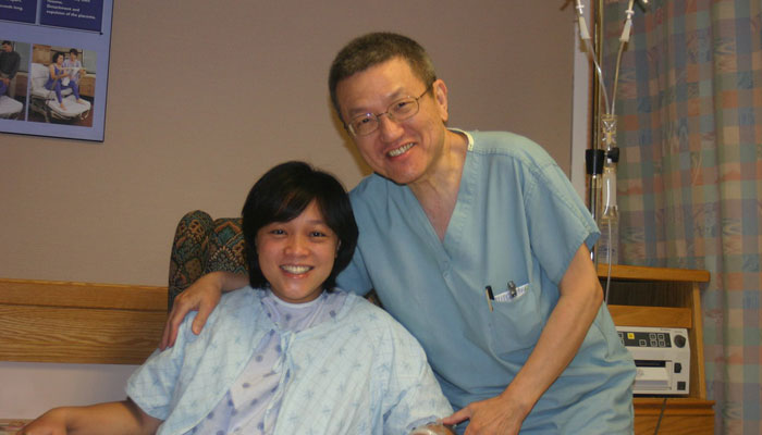 آقای دکتر شوئن در بیمارستان نورث‌یورک خانم‌های باردار را با قرص وادار به زایمان می‌کرد