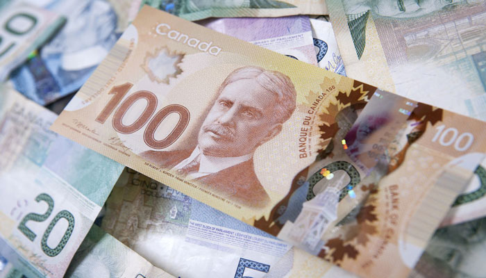 دلار کانادا امروز به ۹۵۰۰ تومان رسیده است
