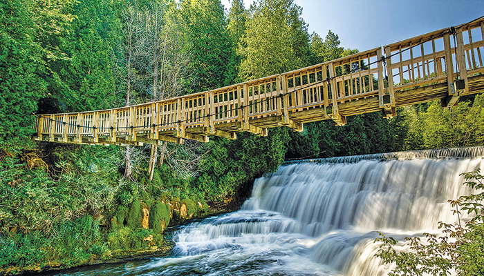Photo of ۱۴ آبشار در نزدیکی تورنتو که در این هوای بهاری شما را صدا می‌زند