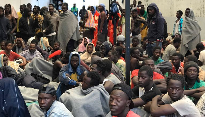 Photo of کانادا به ۷۵۰ برده آزاد شده‌ی لیبی پناهنگی می‌دهد