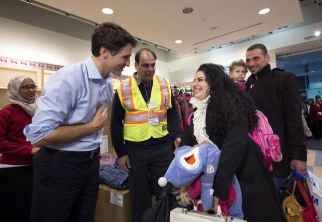 اولین گروه پناهندگان سوری با استقبال ترودو وارد تورنتو شدند