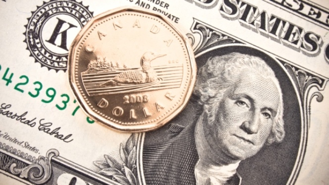 آمریکا نرخ بهره بانکی را بالا برد دلار کانادا سقوط کرد