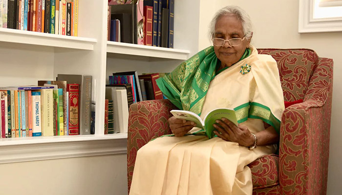 دومین مدرک کارشناسی ارشد برای مادربزرگ ۸۷ ساله مهاجر سریلانکایی از دانشگاه یورک