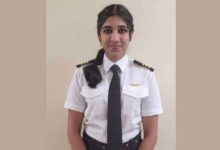 Photo of کانادا آرزوی این دختر مهاجر را برآورده کرد و حالا در ۱۹ سالگی هم گواهینامه خلبانی دارد و هم مربی خلبانی است