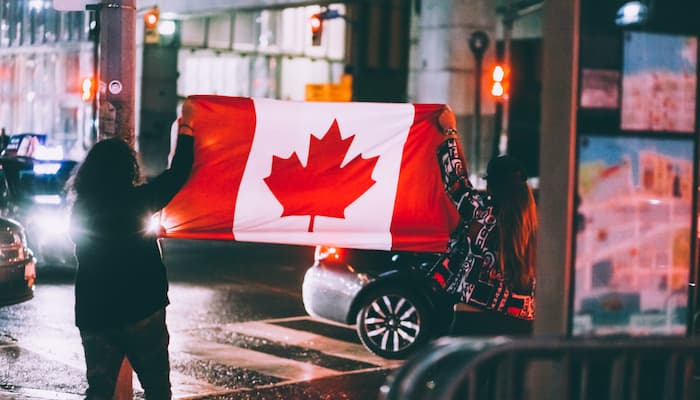 Photo of کانادا امسال ۹۰۰ هزار دانشجوی بین‌المللی پذیرش می‌کند که سه برابر دهه گذشته است‎