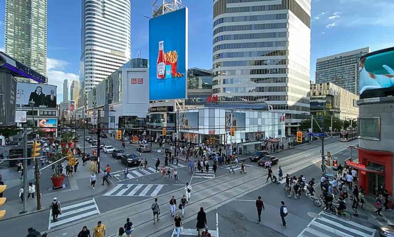 Photo of تورنتو نام میدان یانگ- دانداس را تغییر می‌دهد
